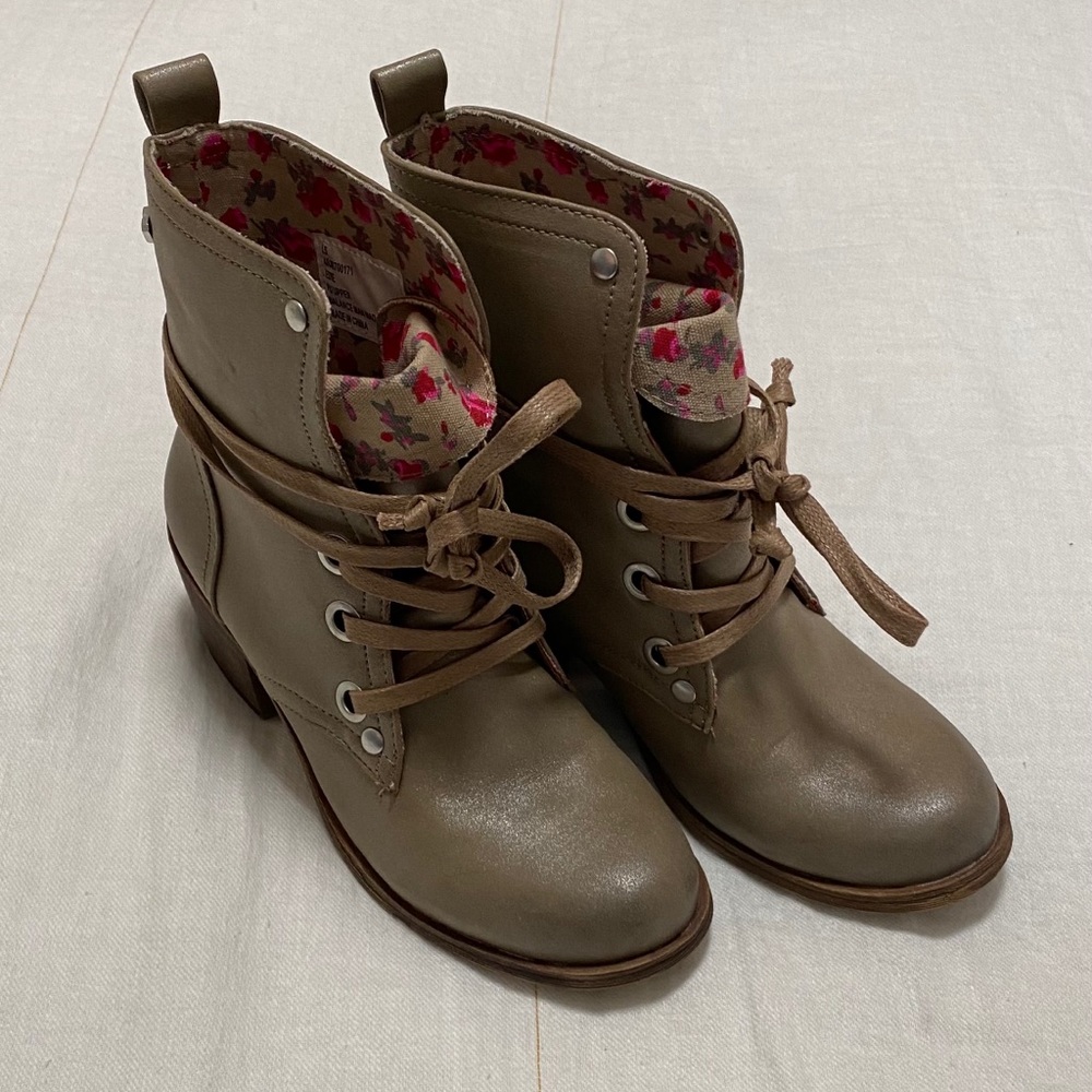 Roxy Edie Combat Boots